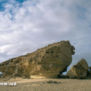 Le Rocher Mythique De Tbeila